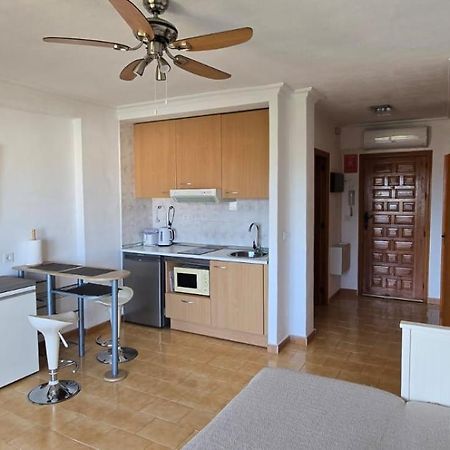 Estudio En Torrevieja A 700 M Del Mar Εξωτερικό φωτογραφία