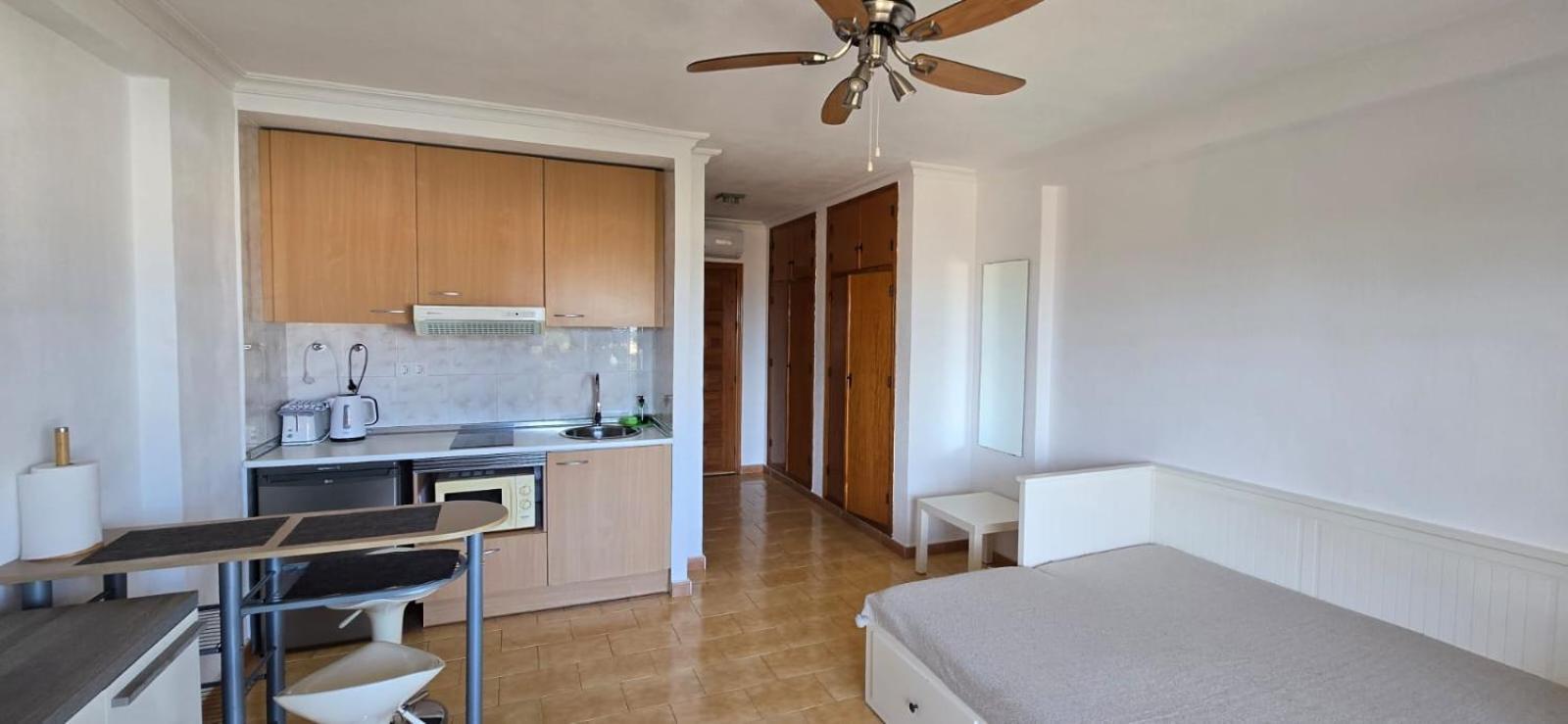 Estudio En Torrevieja A 700 M Del Mar Εξωτερικό φωτογραφία